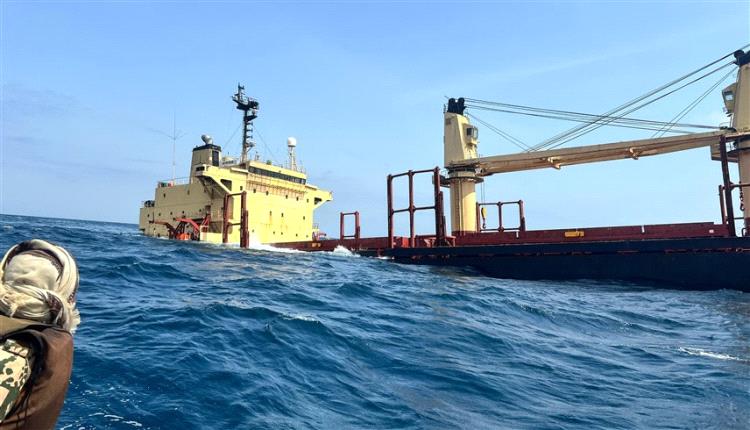 الحكومة اليمنية تدعو لإنقاذ البحر الأحمر من كارثة بيئية وشيكة