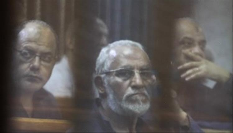 مصر: الإعدام شنقاً لمرشد الإخوان وآخرين في "أحداث المنصة"
