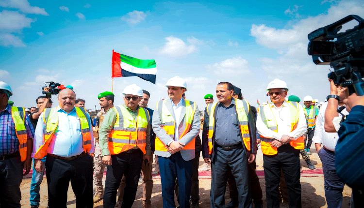 المحافظ لملس يدشن تشغيل الدخول التدريجي لمحطة الطاقة الشمسية المُقدمة من دولة الإمارات "تفاصيل"