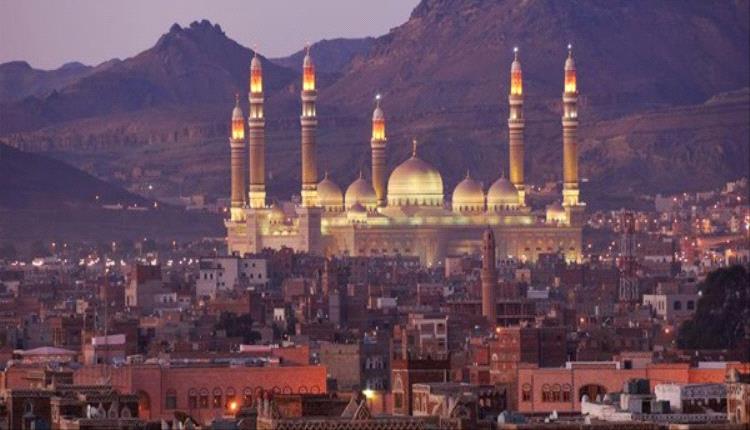 مليشيا الحوثي تجبر أئمة ومؤذني المساجد في مناطق سيطرتها على تأخير أذان المغرب
